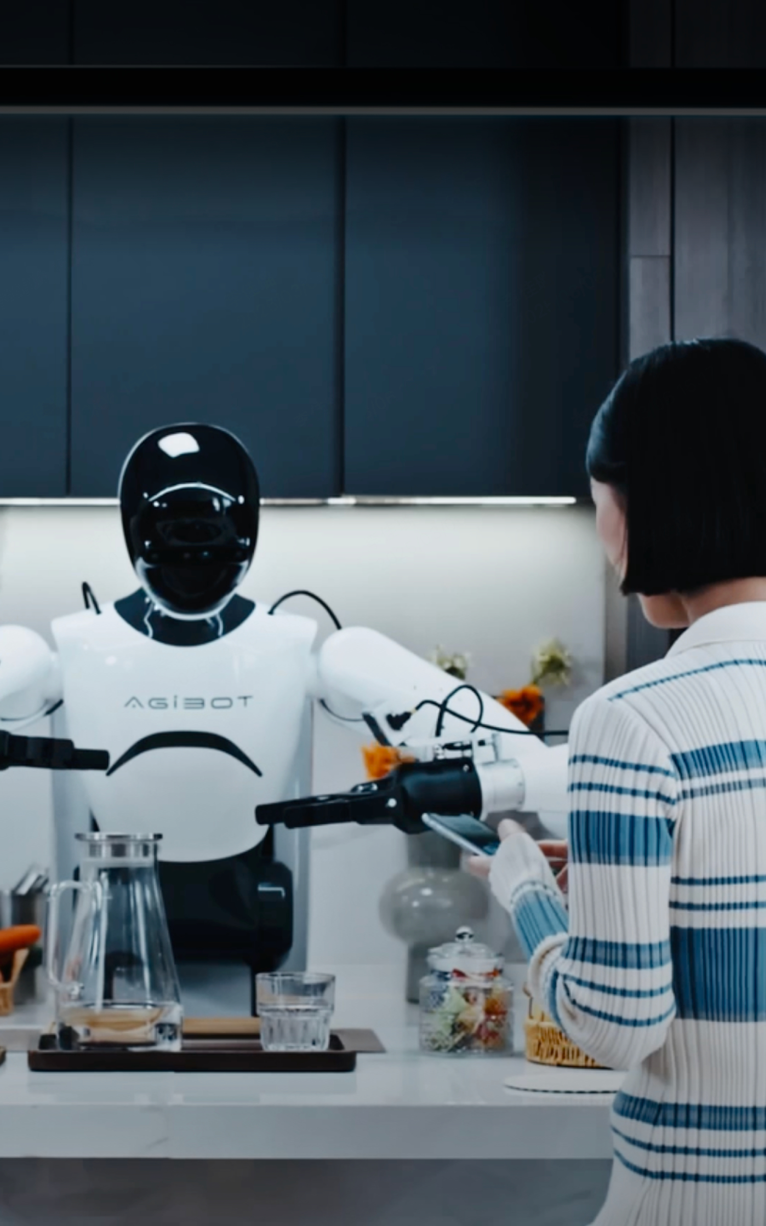 行业首款！公海jcjc5500发布具身智能一站式开发平台Genie Studio